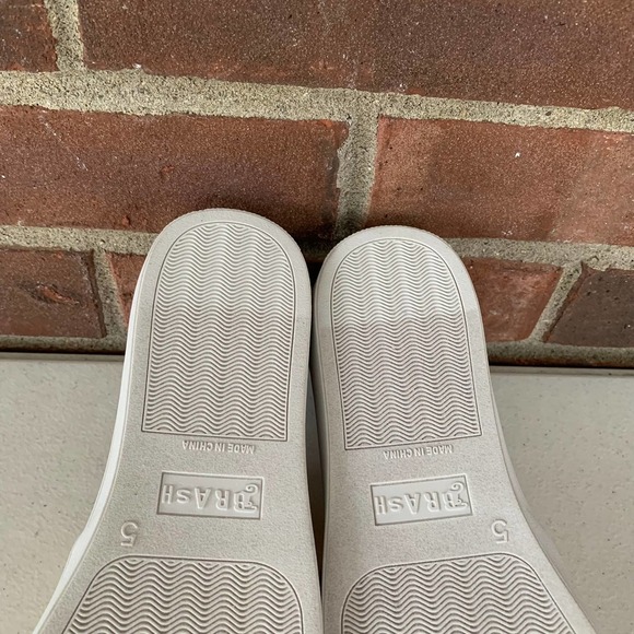 Brash Blush Star cut Twin Gore Low top Slip on Sneakers Girl's US 5 MINT - Picture 7 of 9